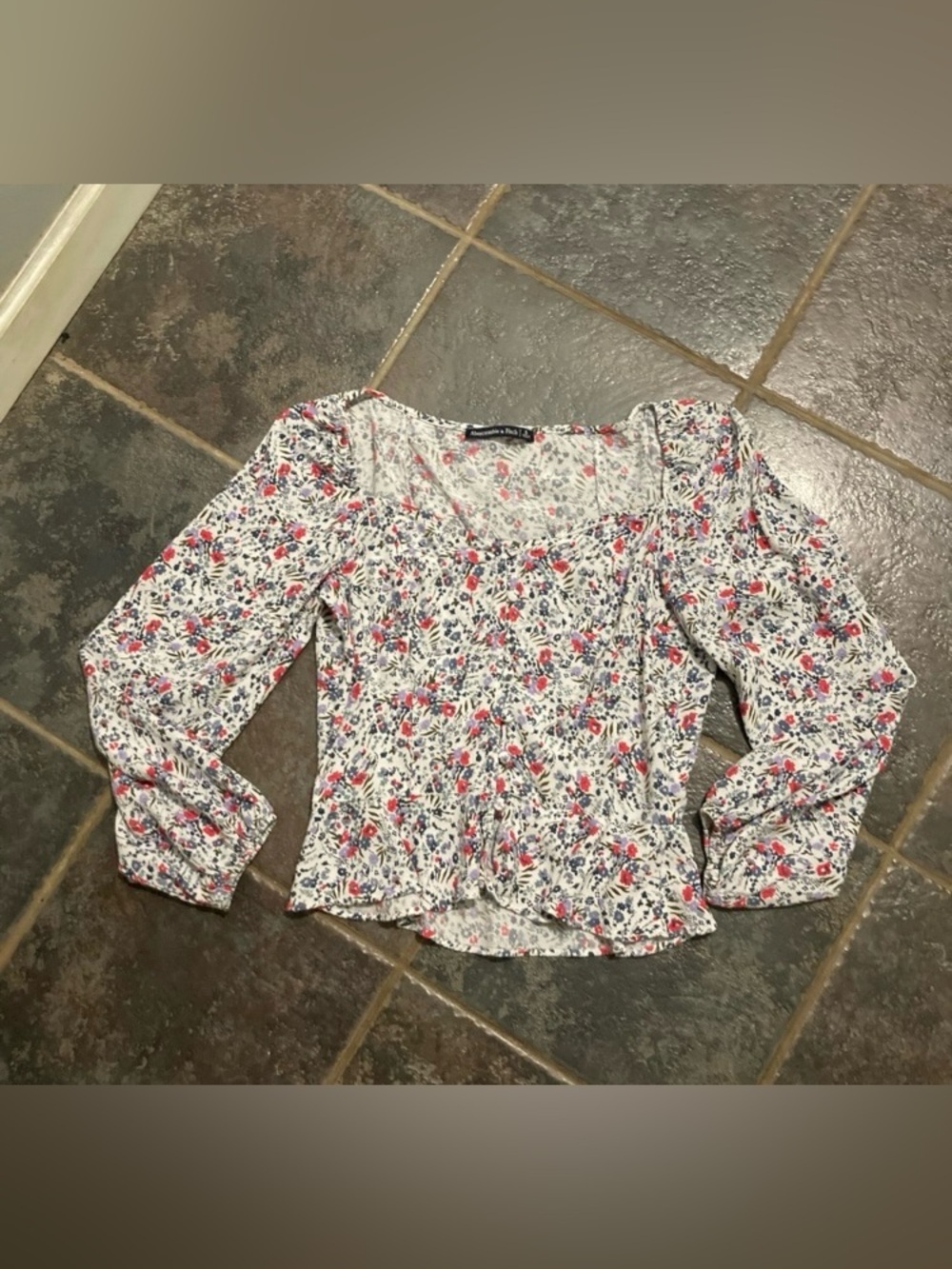 Abercrombie & Fitch Floral Blouse Babydoll Peplum. Women's Size S